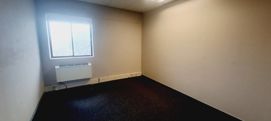 To Let commercial Property for Rent in Bo Oakdale Western Cape